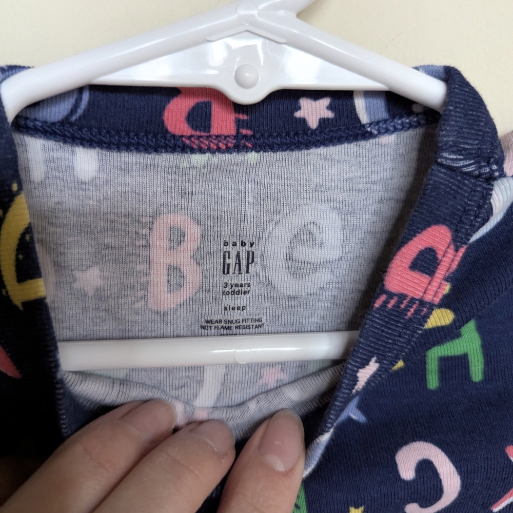 Colorful Alphabet Print Kids Pajama Set - Picture 3 of 3